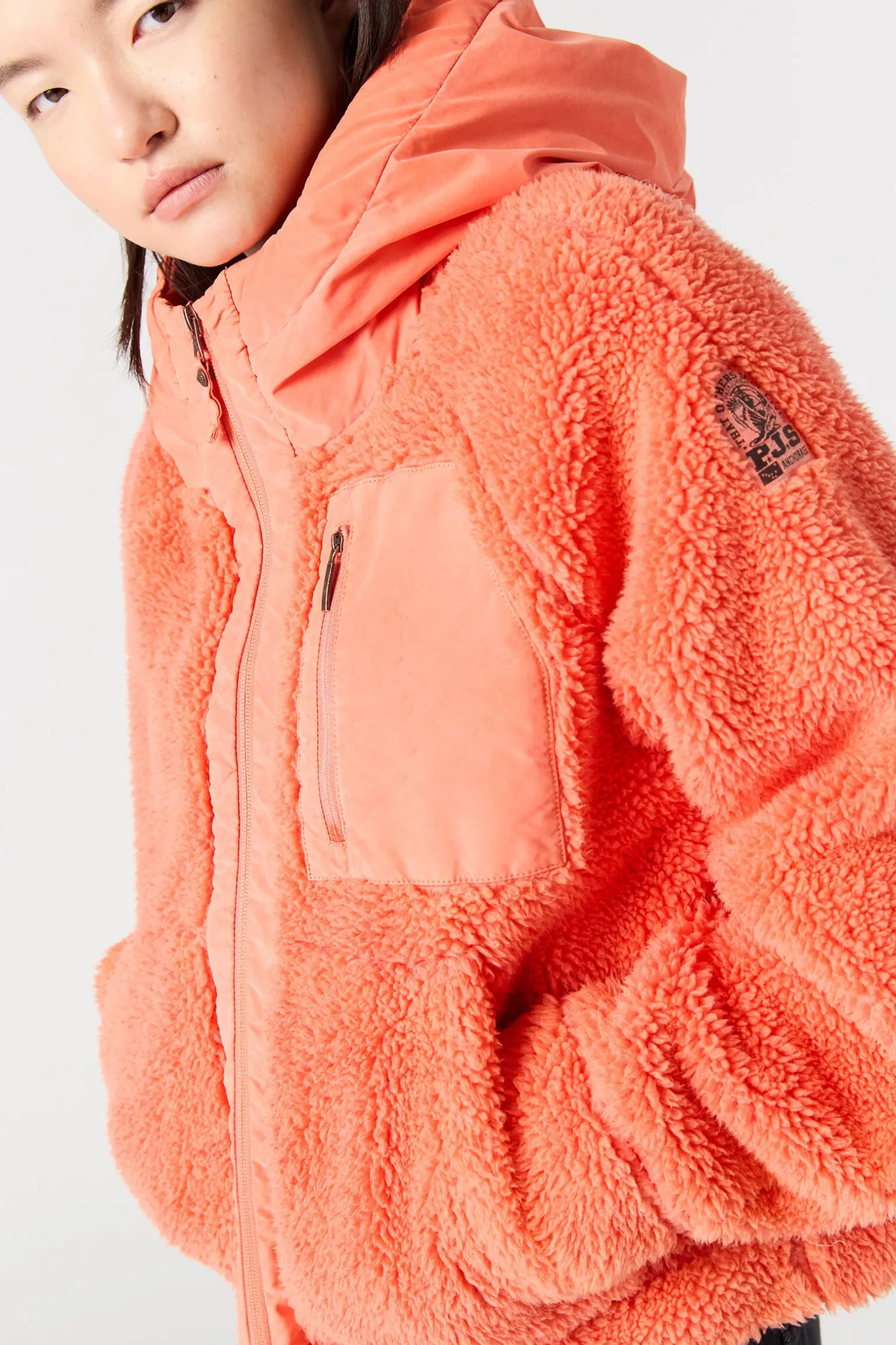 CREAMY - SWEATJACKE MIT DURCHGEHENDEM REIßVERSCHLUSS